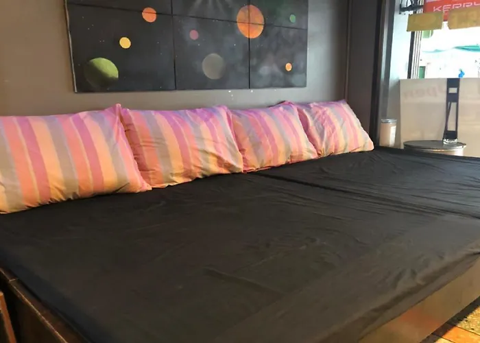 Hostel Hits Bangkok